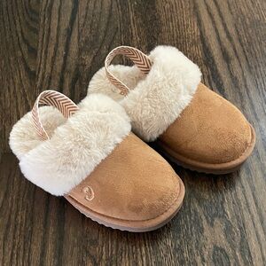 Kids Cozy Faux-Suede Slippers with Plush Cuff - Tan/Cream
